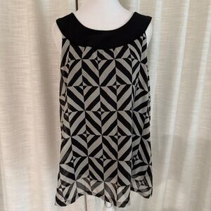 Signature Collection Black cream Geometric‎ blouse Women size M office cocktail